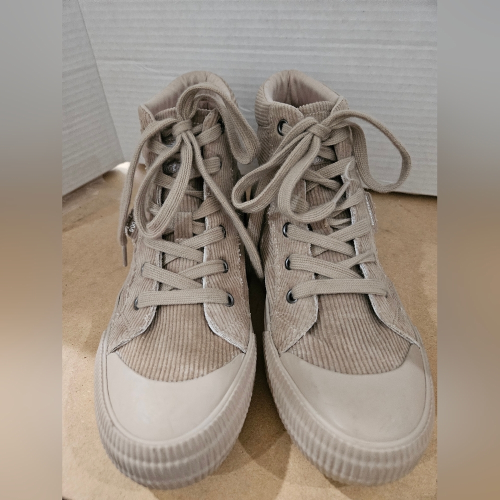Rocket Dog Women’s Cheery High Top Sneaker Taupe Size 9.5 (Bin18)